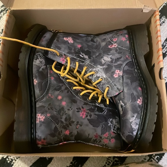 Lace-up Grey Floral Print Ankle Bootie Military - Picture 1 of 9